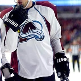 colorado avalanche military jersey