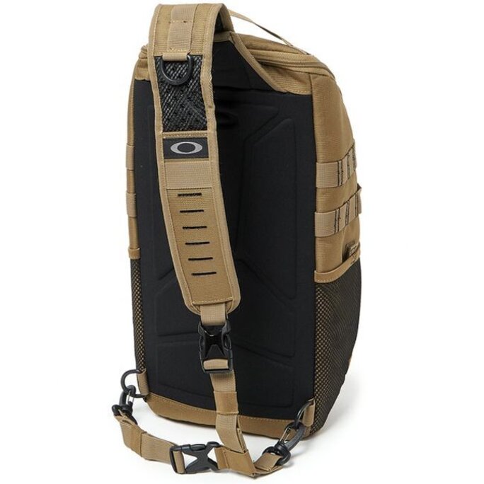 Oakley - Extractor Sling Pack  - Discounts for Veterans, VA employees  and their families! | Veterans Canteen Service