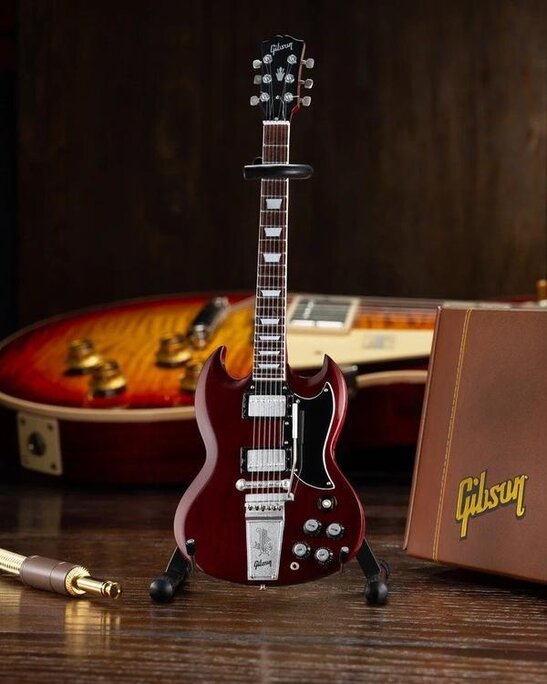 Franklin Mint - Licensed 1964 Gibson SG Standard Cherry Replica