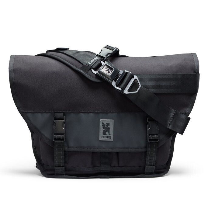 90's outdoor products messenger bag USA製 Chrome Industries - Citizen 15L Messenger Bag - Military & Gov't
