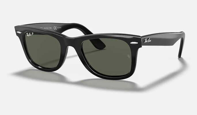 Classic Black Ray-Ban Wayfarer Sunglasses