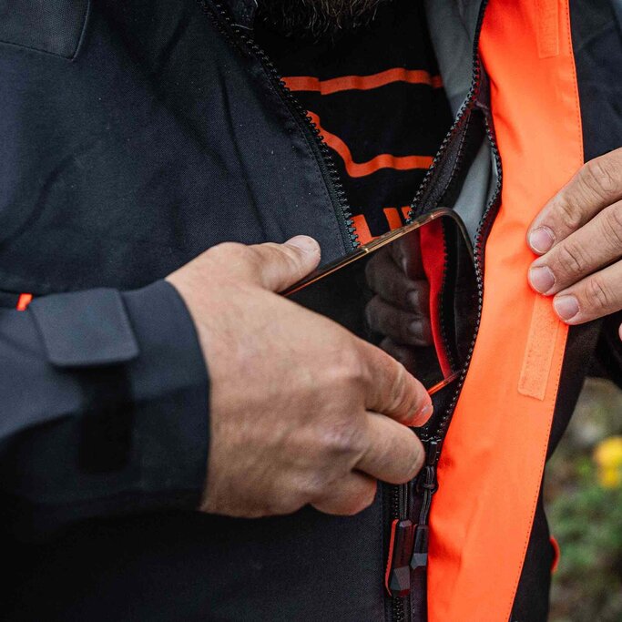 STLHD GEAR - STLHD X Helly Hansen Chelsea Shell Rain Jacket