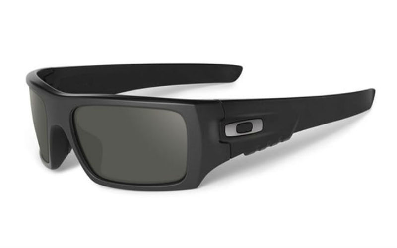 Oakley canada best sale military discount